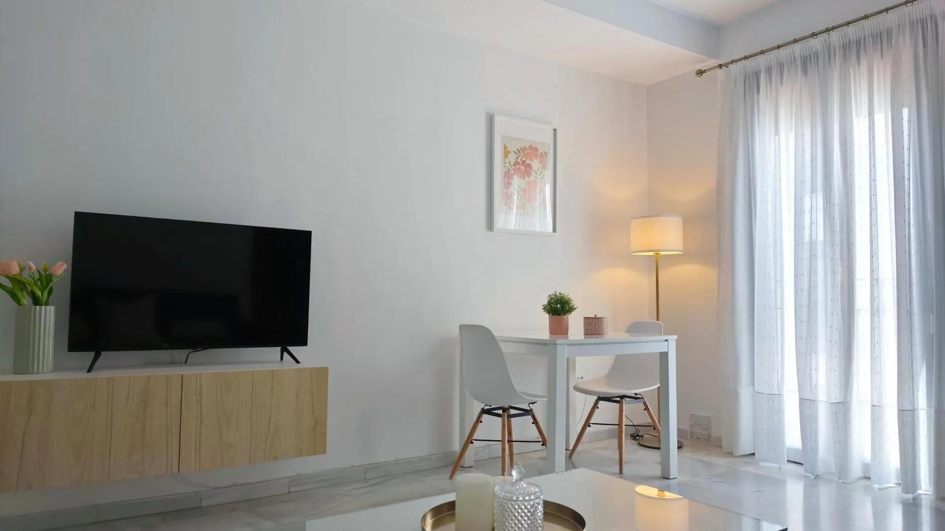 Lejlighed Living Sevilla & Parking Gratis